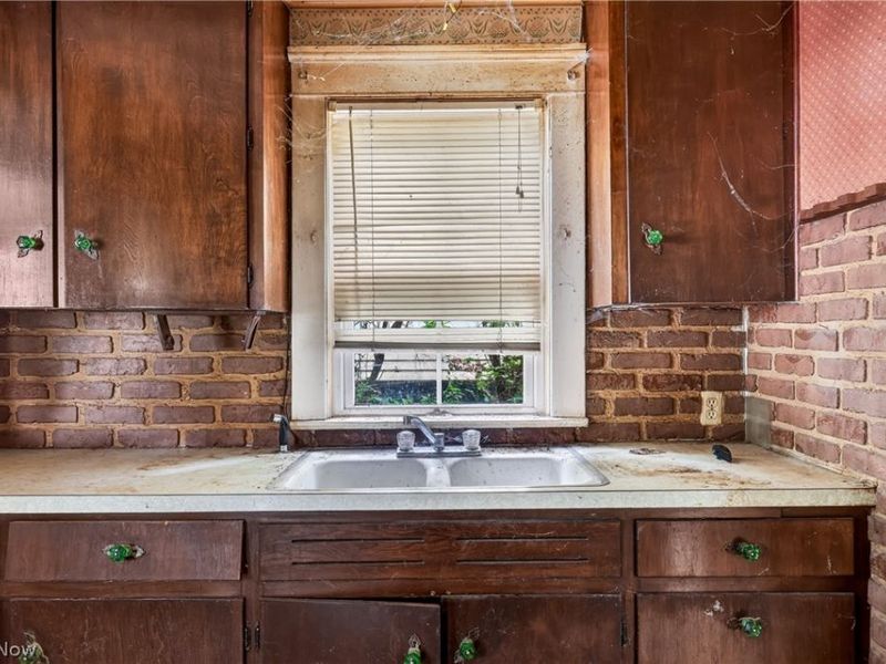 583 Hillsdale Drive NW, Warren, OH 44485 Photo 4