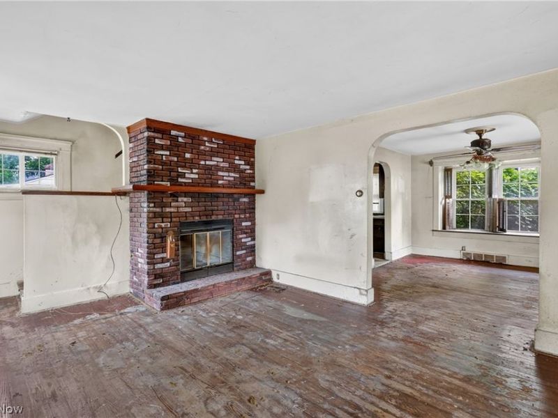583 Hillsdale Drive NW, Warren, OH 44485 Photo 6