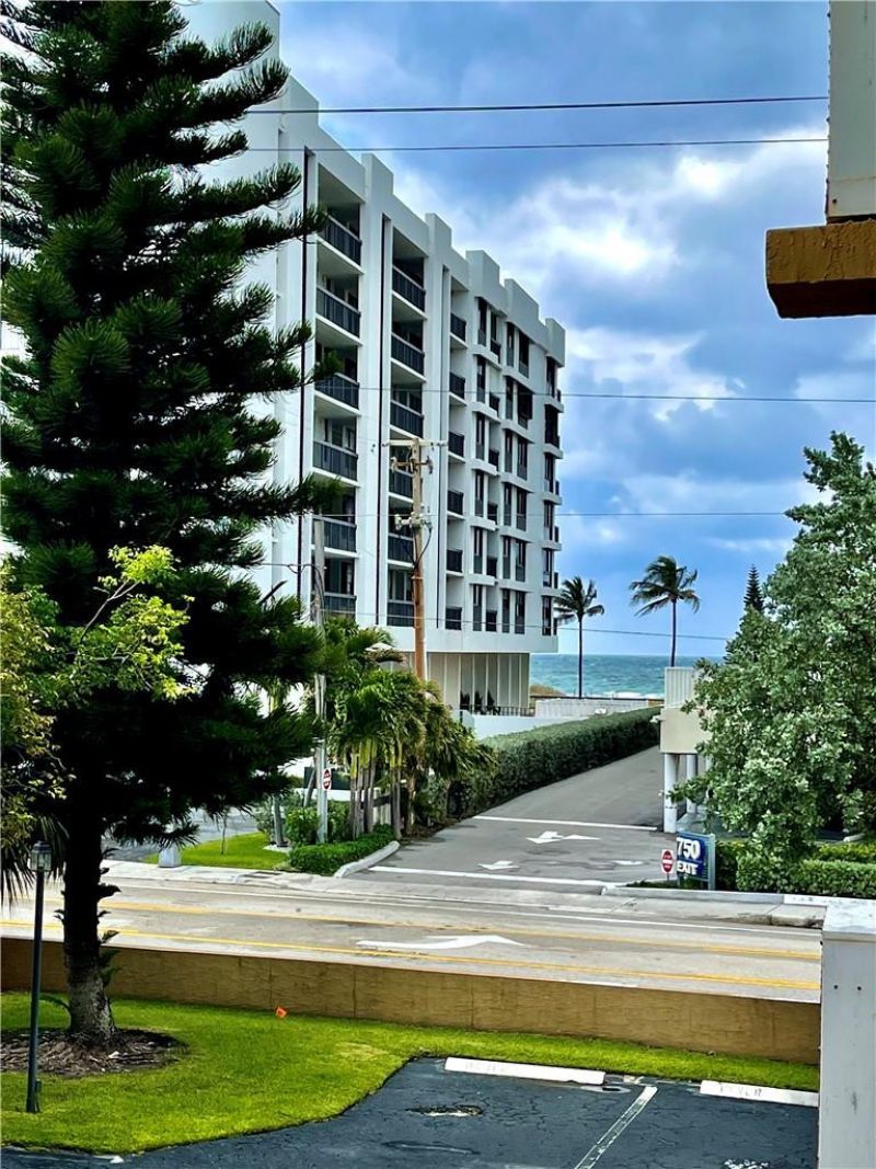 801 N Ocean Boulevard, Unit 202, Pompano Beach, FL 33062 Photo