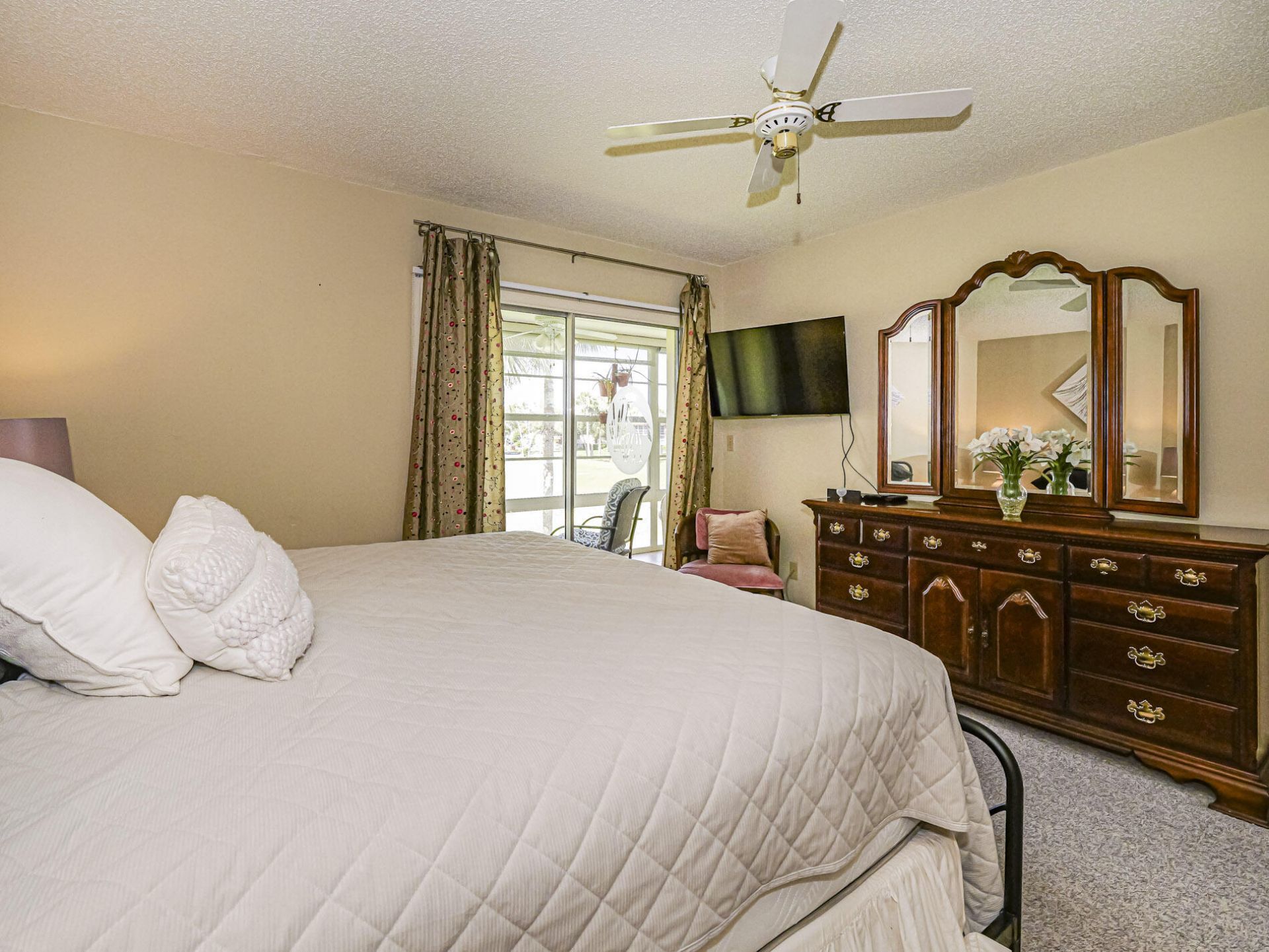 106 Spring Lake Court, Unit 201, Vero Beach, FL 32962 Photo