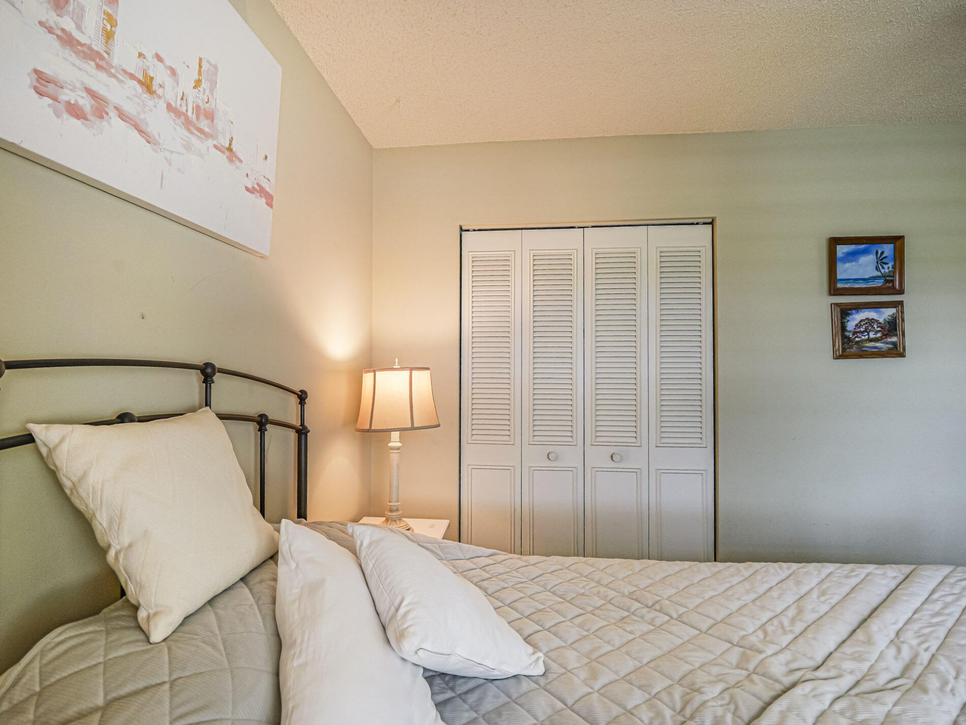 106 Spring Lake Court, Unit 201, Vero Beach, FL 32962 Photo