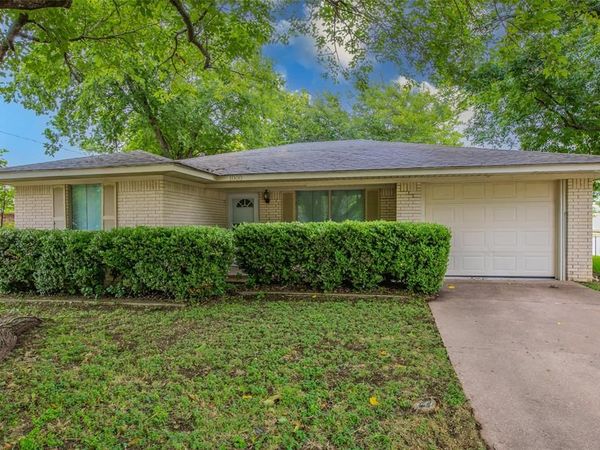 1000 Harrison , West, TX 76691
