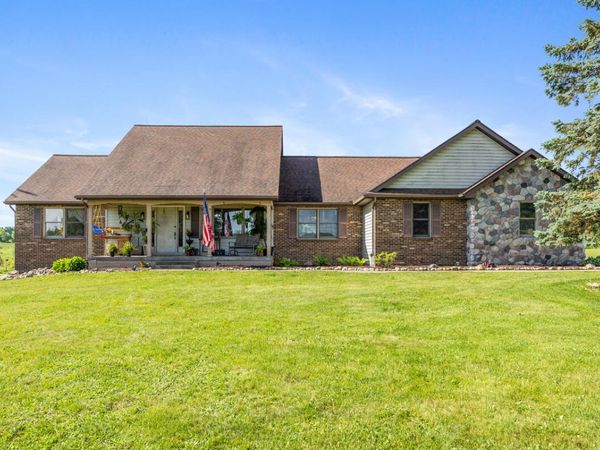 2189 W Vermontville Highway, Charlotte, MI 48813
