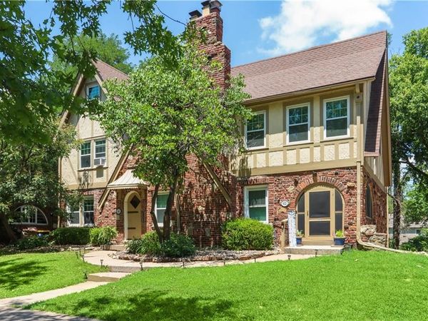 620-22 E Meyer Boulevard, Kansas City, MO 64131