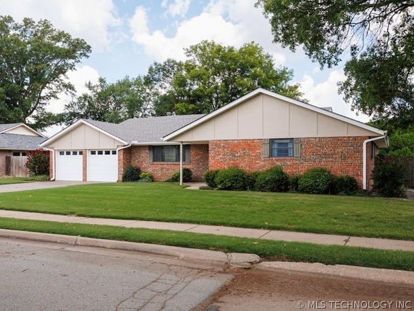 4700 Clearview Drive , Bartlesville, OK 74006