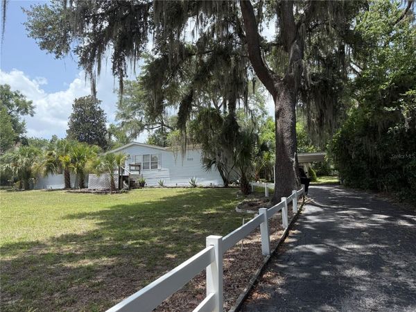 265 W MCCLENDON ST , LADY LAKE, FL 32159