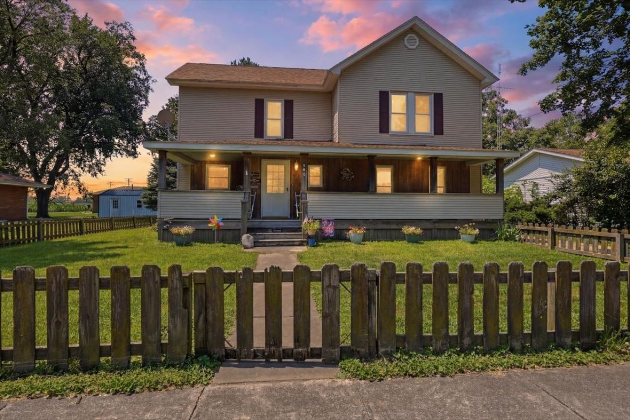 500 N Pearl Street, Forrest, IL 61741