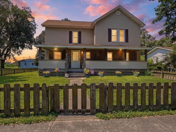 500 N Pearl Street, Forrest, IL 61741