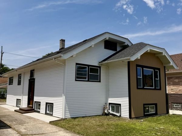11344 S Parnell Avenue , Chicago, IL 60628