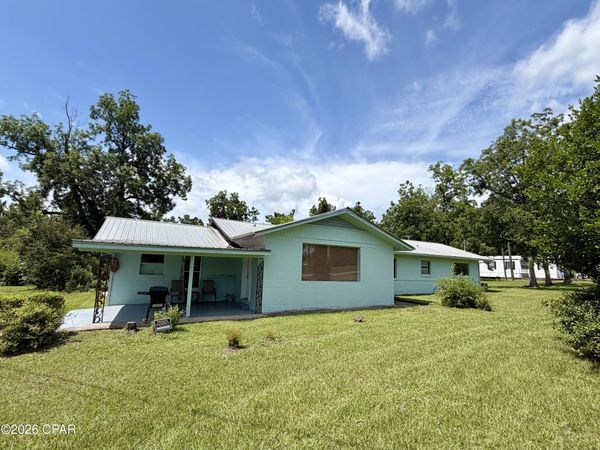 3879 Old Cottondale Road, Marianna, FL 32448