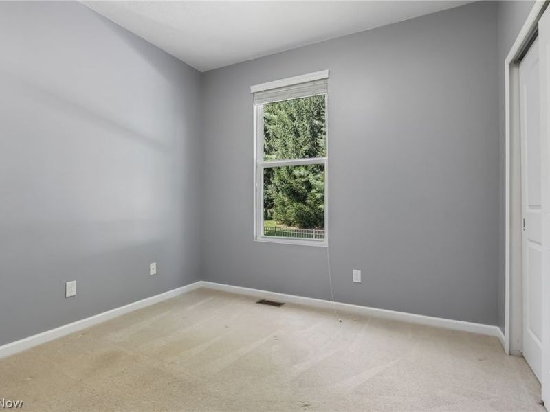 106 Rotili Lane, Akron, OH 44321 Photo 17