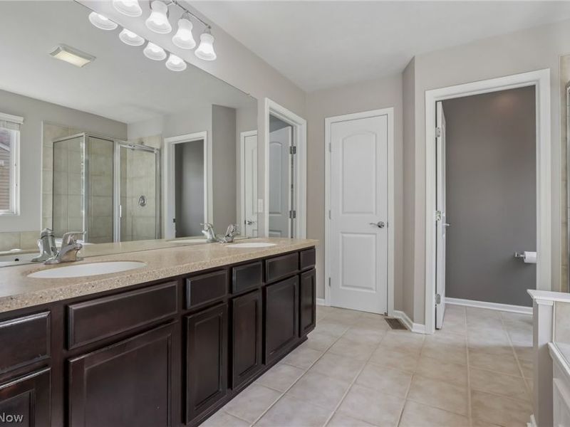106 Rotili Lane, Akron, OH 44321 Photo 28