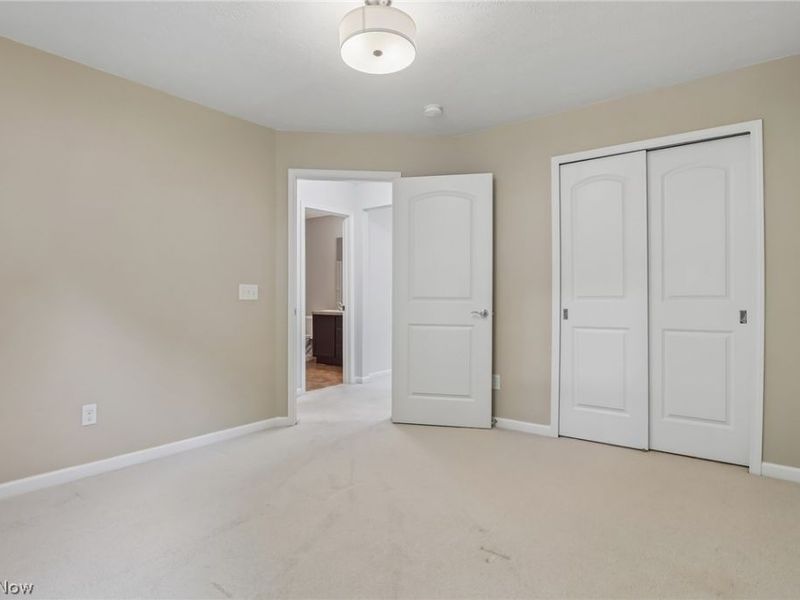 106 Rotili Lane, Akron, OH 44321 Photo 32