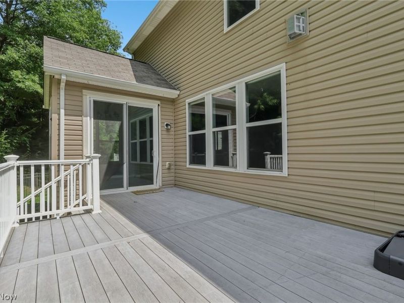 106 Rotili Lane, Akron, OH 44321 Photo 42