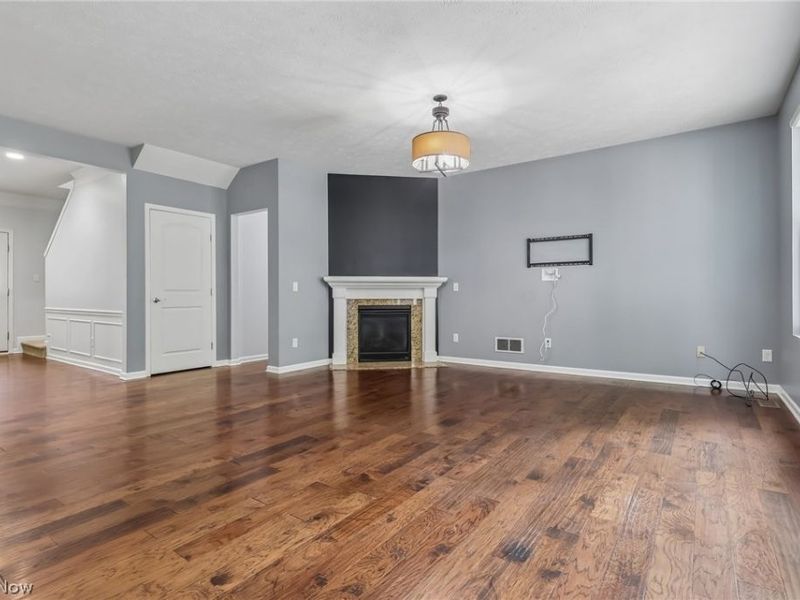 106 Rotili Lane, Akron, OH 44321 Photo 7