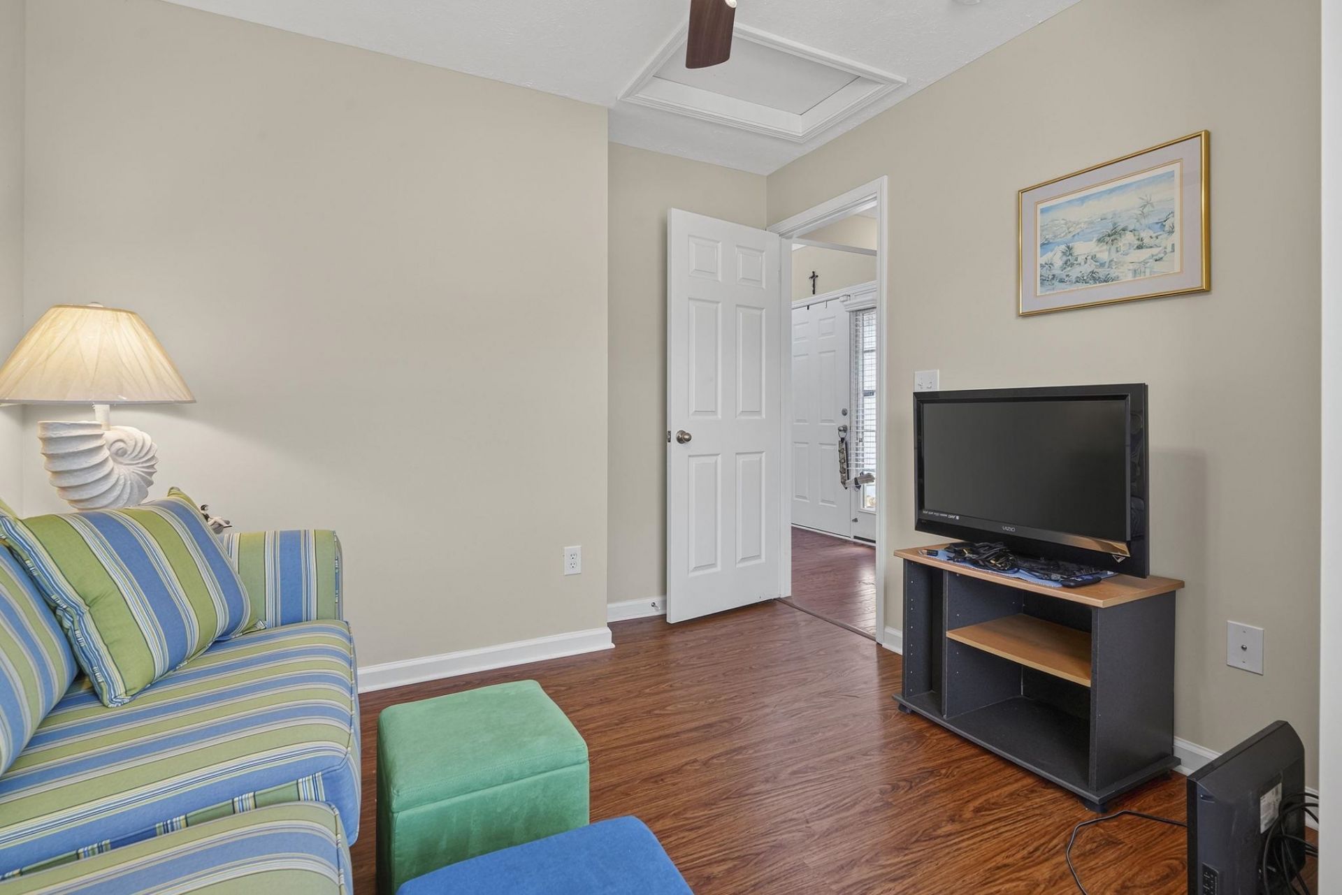 308 Barton Loop Photo 15