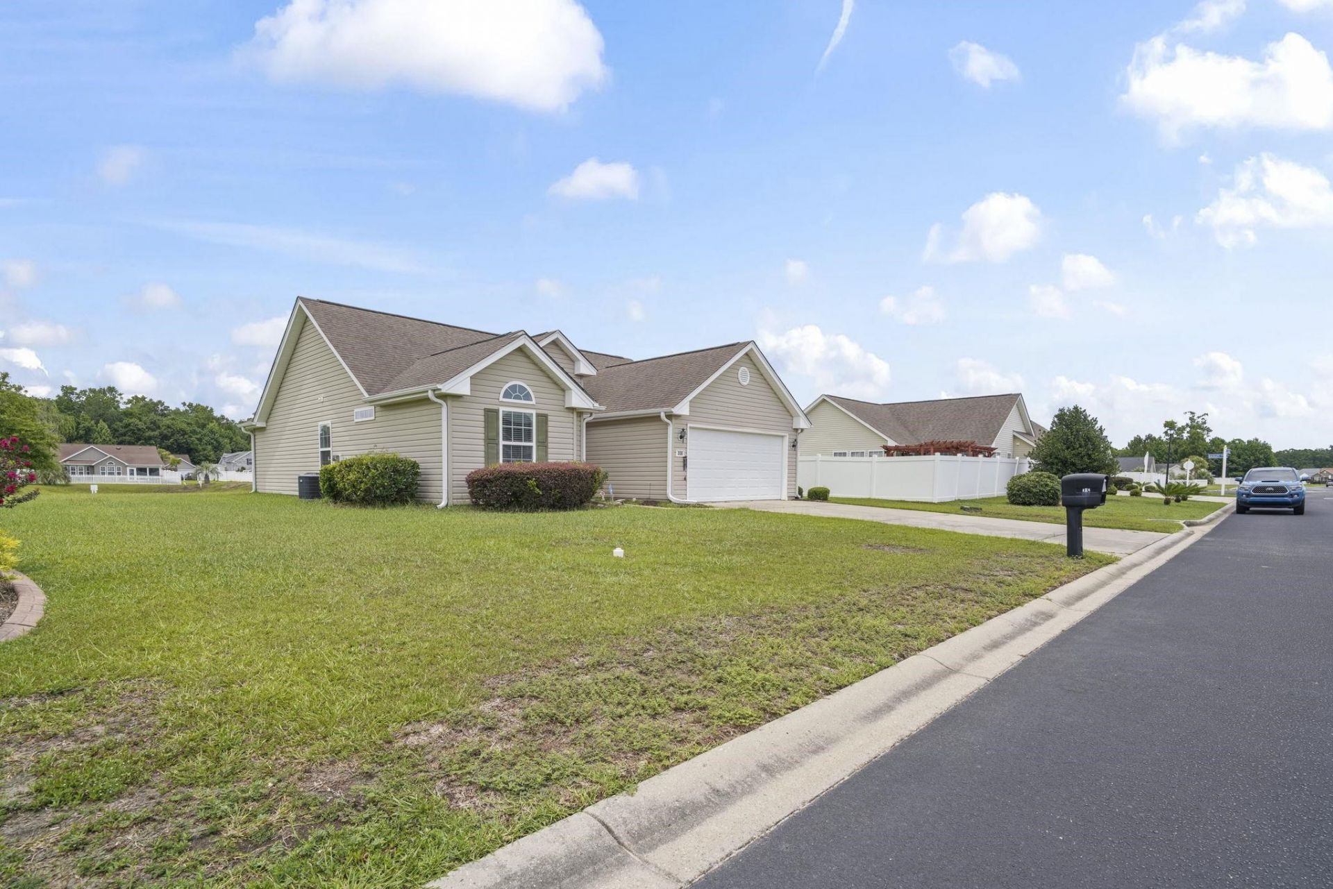 308 Barton Loop Photo 21