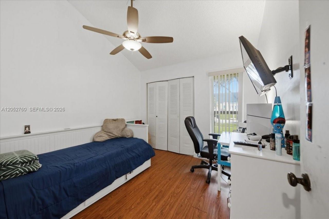 9050 Crescent Dr, Miramar, FL 33025 Photo