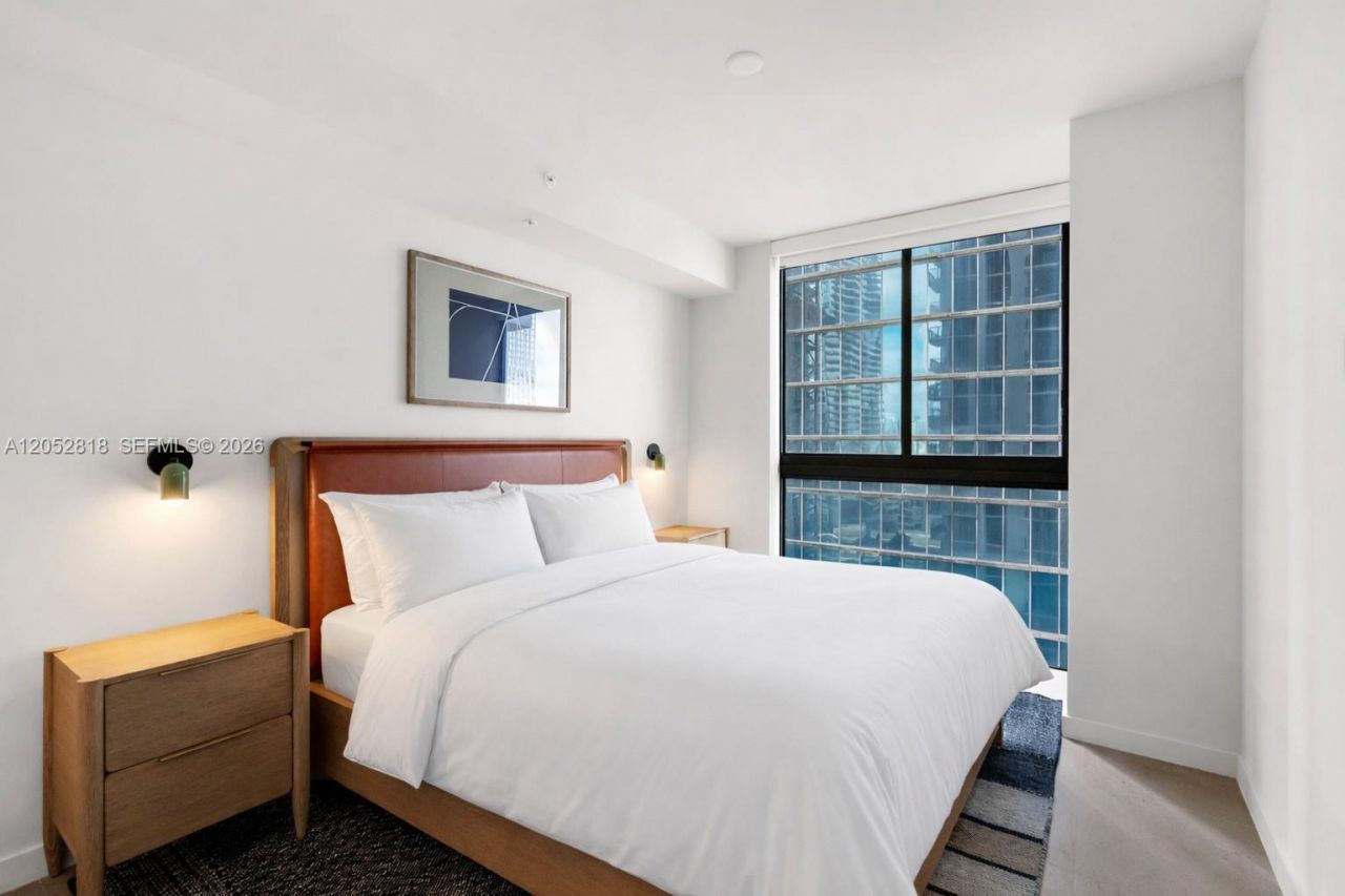 11 NE 6th St , Unit 2204, Miami, FL 33132 Photo