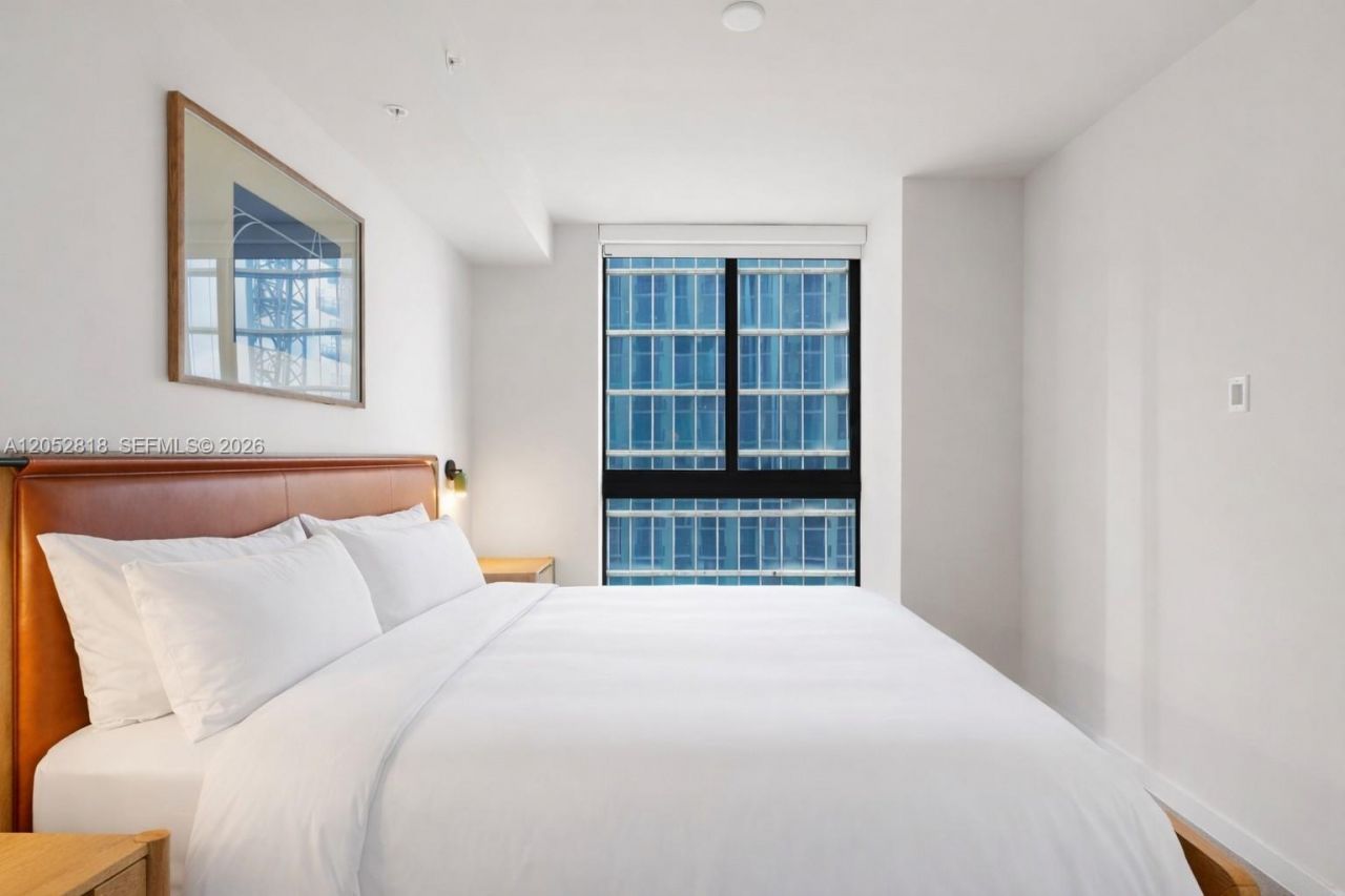 11 NE 6th St , Unit 2204, Miami, FL 33132 Photo