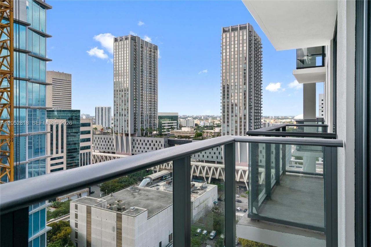 11 NE 6th St , Unit 2204, Miami, FL 33132 Photo