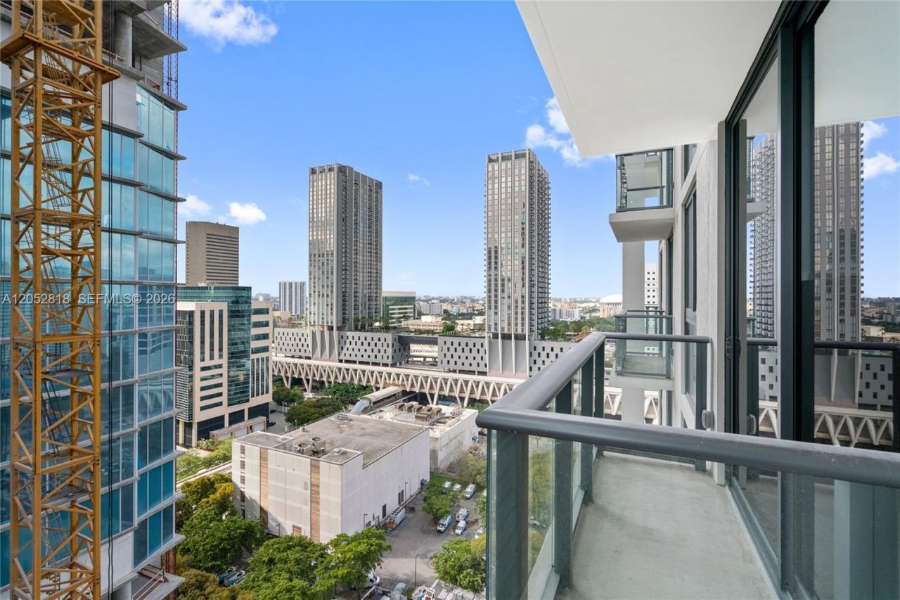 11 NE 6th St , Unit 2204, Miami, FL 33132 Photo