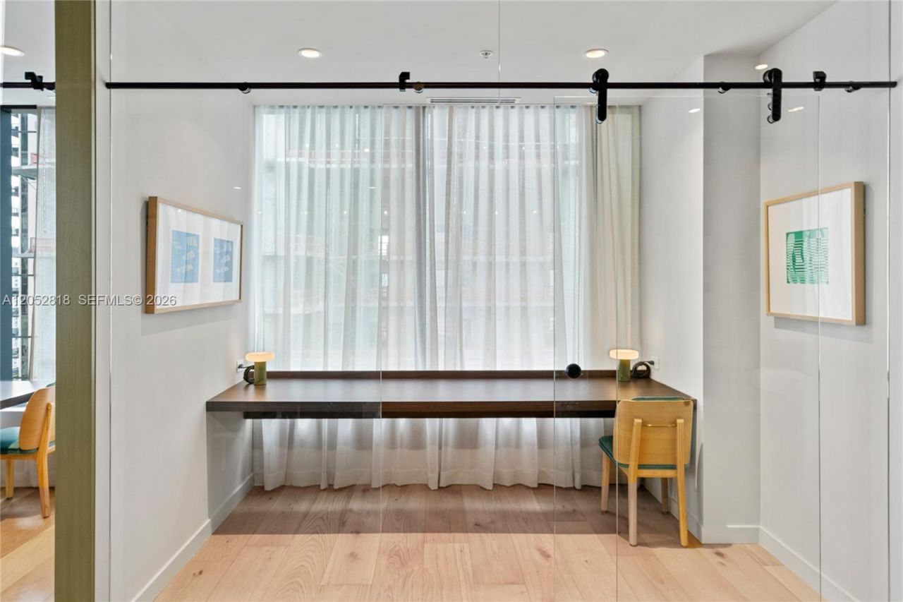 11 NE 6th St , Unit 2204, Miami, FL 33132 Photo