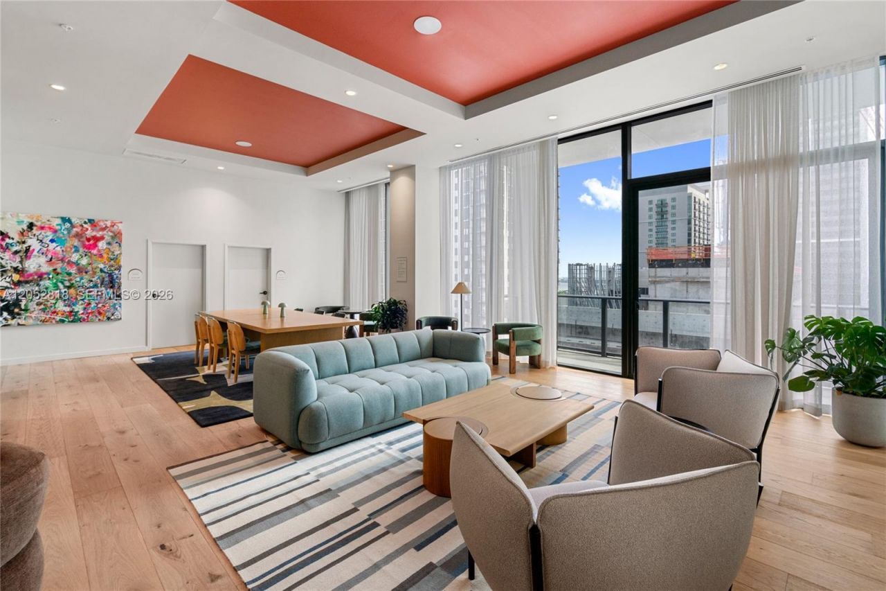 11 NE 6th St , Unit 2204, Miami, FL 33132 Photo