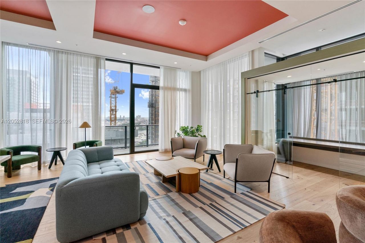 11 NE 6th St , Unit 2204, Miami, FL 33132 Photo