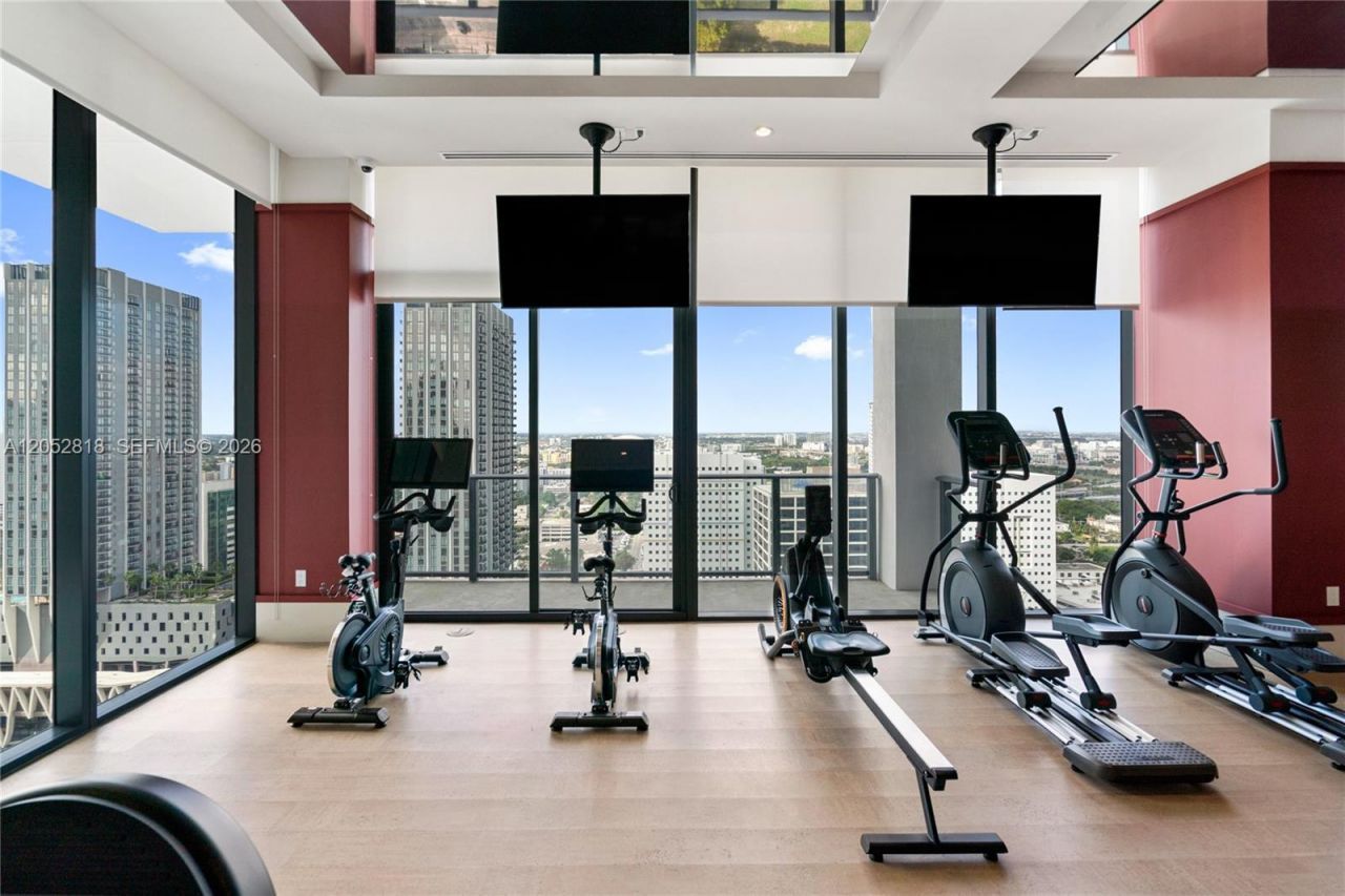 11 NE 6th St , Unit 2204, Miami, FL 33132 Photo