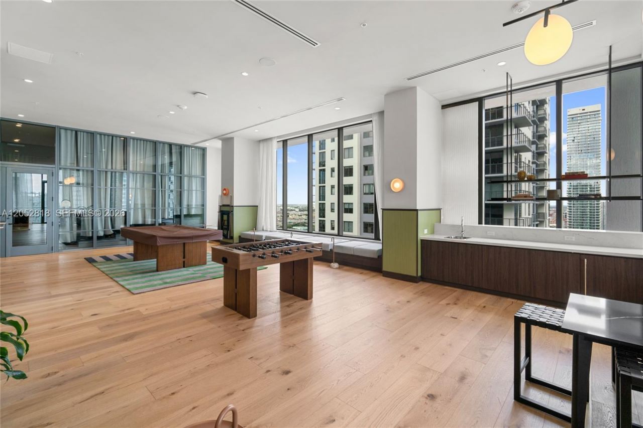 11 NE 6th St , Unit 2204, Miami, FL 33132 Photo