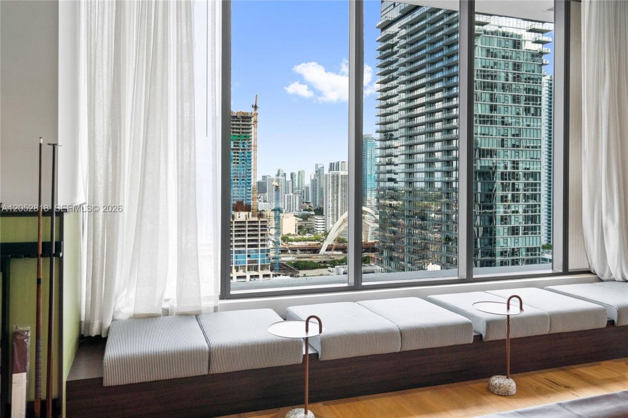 11 NE 6th St , Unit 2204, Miami, FL 33132 Photo