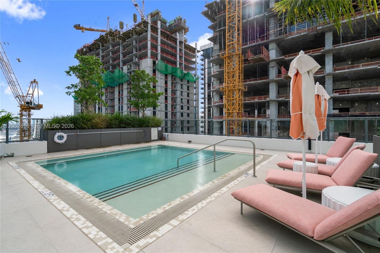 11 NE 6th St , Unit 2204, Miami, FL 33132 Photo