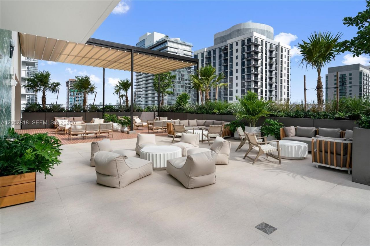 11 NE 6th St , Unit 2204, Miami, FL 33132 Photo