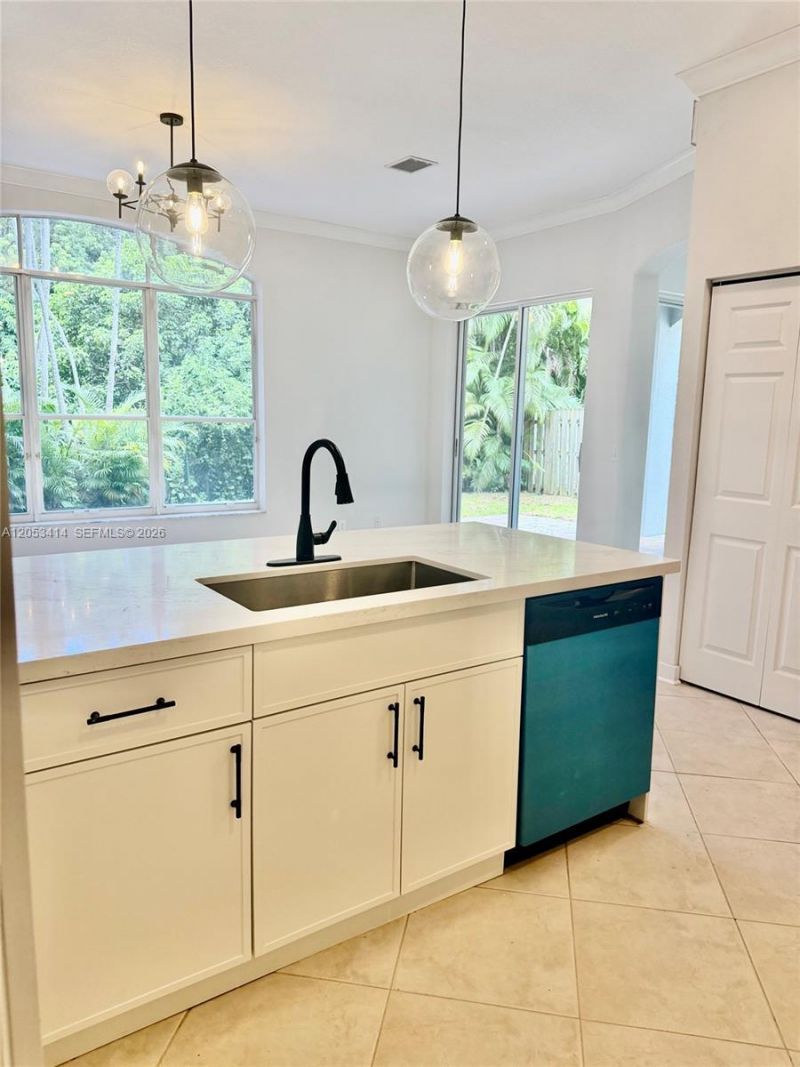 4946 SW 38th Way , Hollywood, FL 33312 Photo