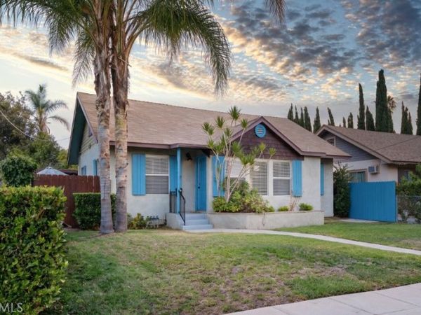 923 N Mentor Avenue, Pasadena, CA 91104