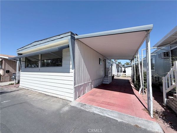 3929 W 5 TH Street, Unit 4, Santa Ana, CA 92703