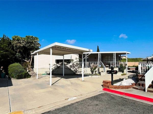 18601 Newland Street, Unit 90, Huntington Beach, CA 92646