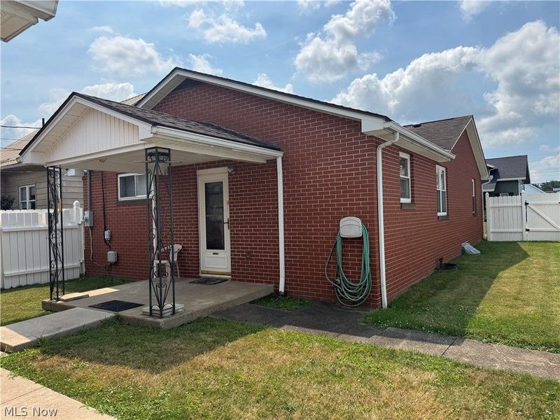1014 Denman Avenue, Coshocton, OH 43812 Photo 3