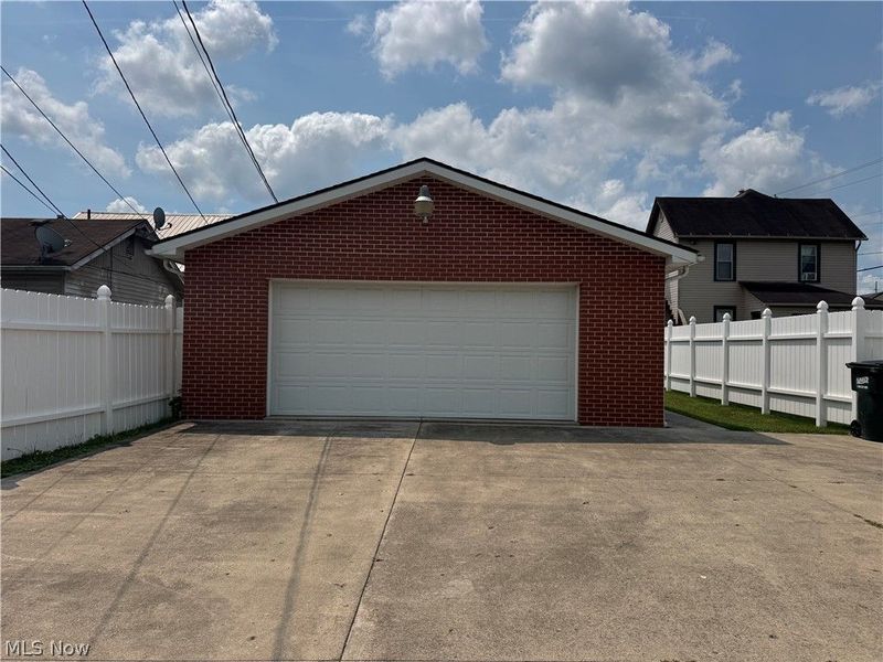 1014 Denman Avenue, Coshocton, OH 43812 Photo 4