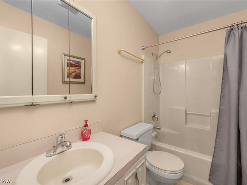 1613 Lakeview Avenue, Lorain, OH 44053 Photo 12