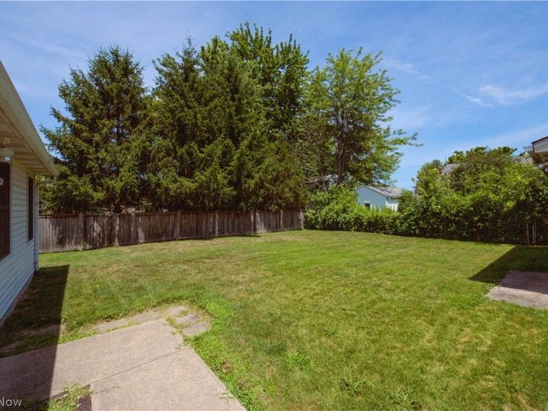 1613 Lakeview Avenue, Lorain, OH 44053 Photo 24