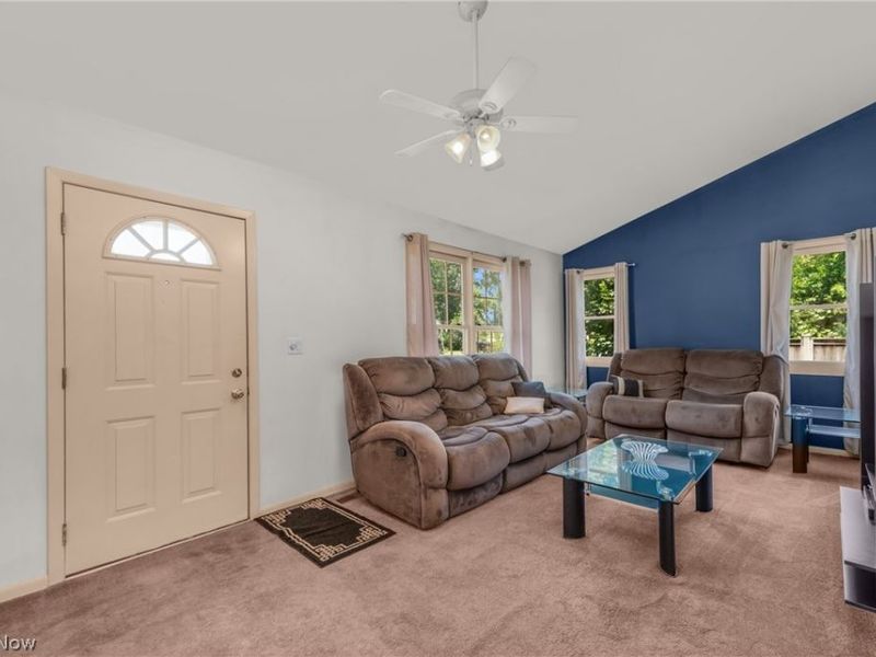 1613 Lakeview Avenue, Lorain, OH 44053 Photo 3