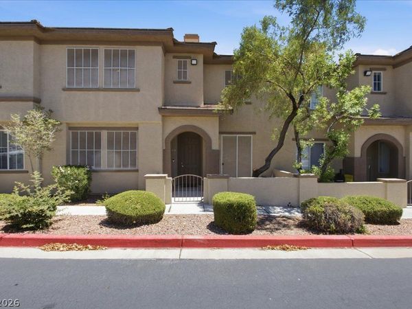 10231 Deerfield Beach Avenue , Unit 102, Las Vegas, NV 89129