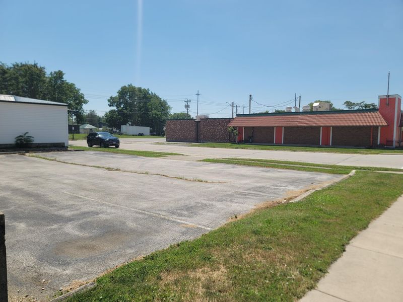 130 W Logan Street, Celina, OH 45822 Photo 3