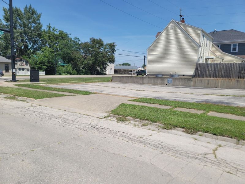 130 W Logan Street, Celina, OH 45822 Photo 5