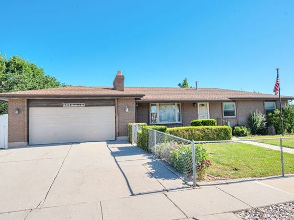 2498 W SWASEY DR , Taylorsville, UT 84129