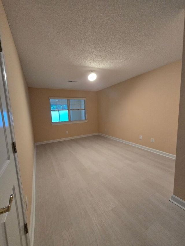 1328 Waterway Dr.  Photo 8