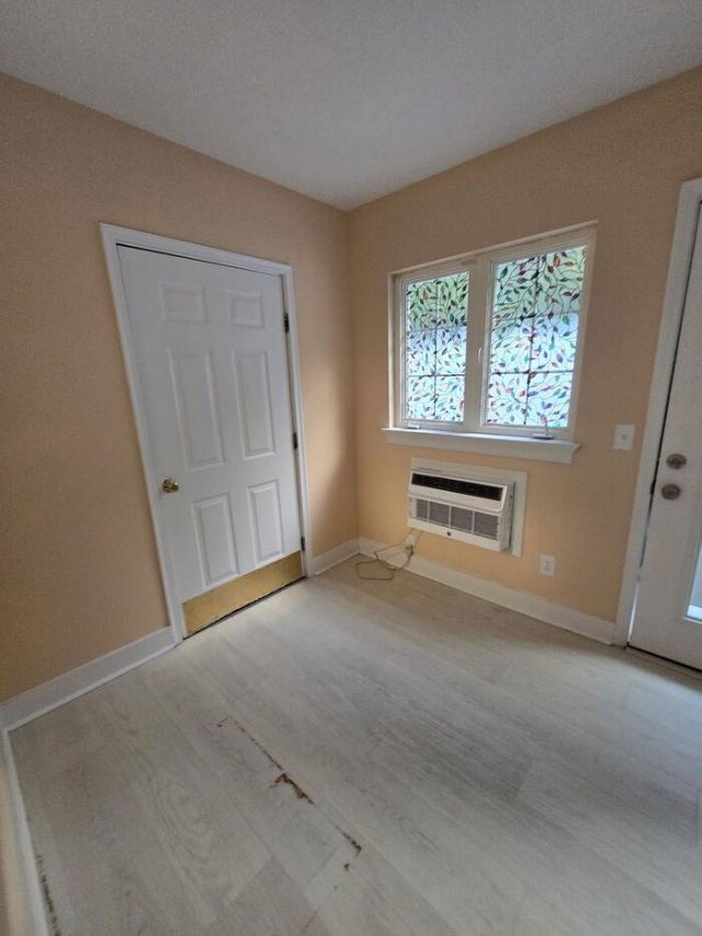 1328 Waterway Dr.  Photo 9