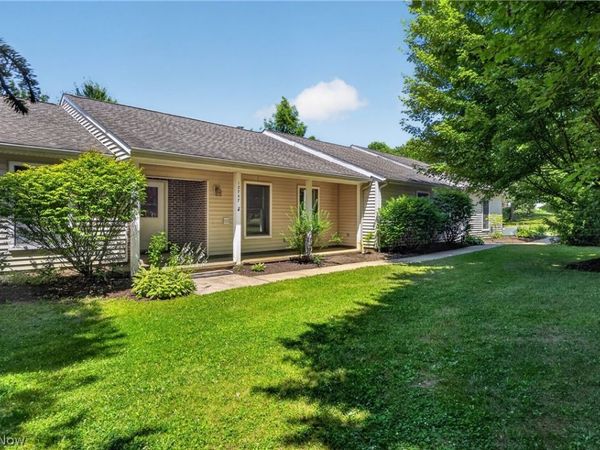 12757 Chamberlain Road , Aurora, OH 44202